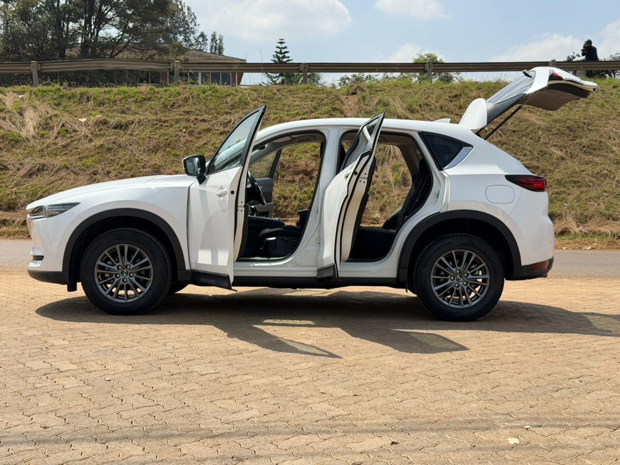 2021-Mazda CX-5 (SkyactivG) – White