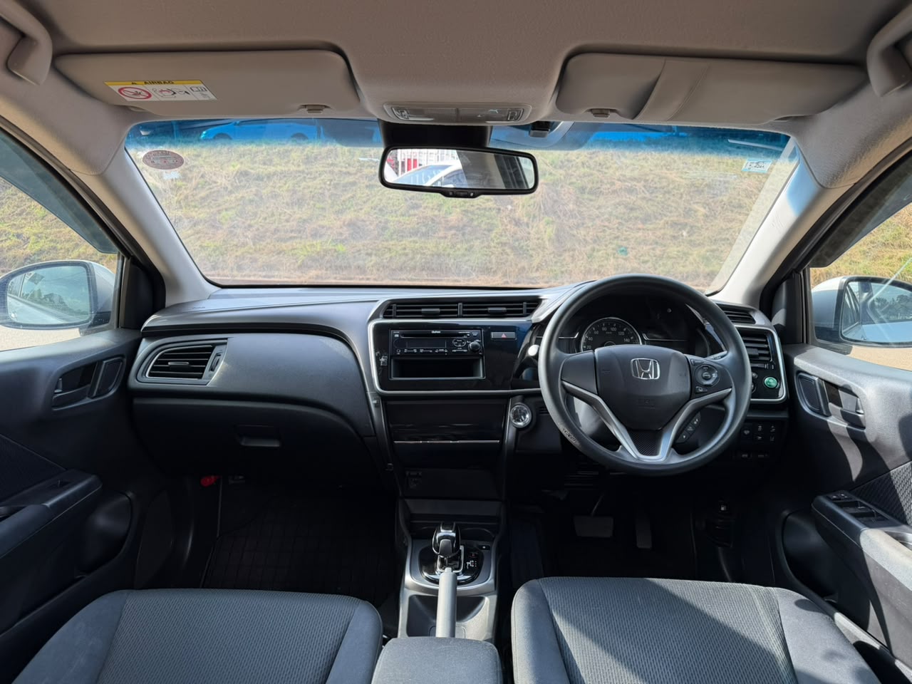 2018 -Honda Grace Hybrid -Silver