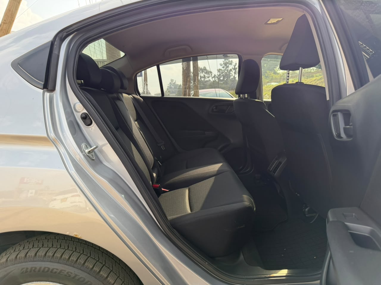 2018 -Honda Grace Hybrid -Silver