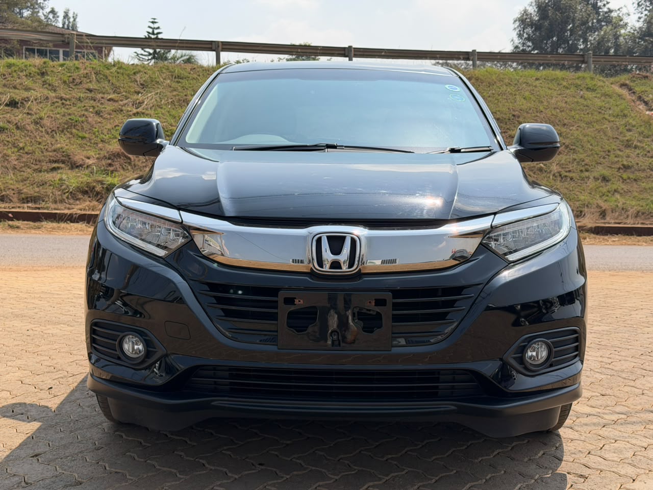 2019-Honda Vezel -Black