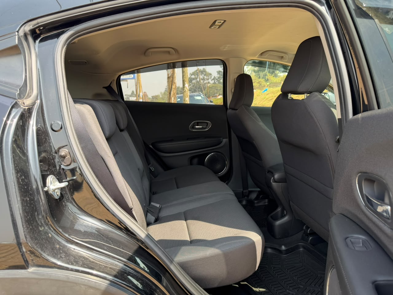 2019-Honda Vezel -Black