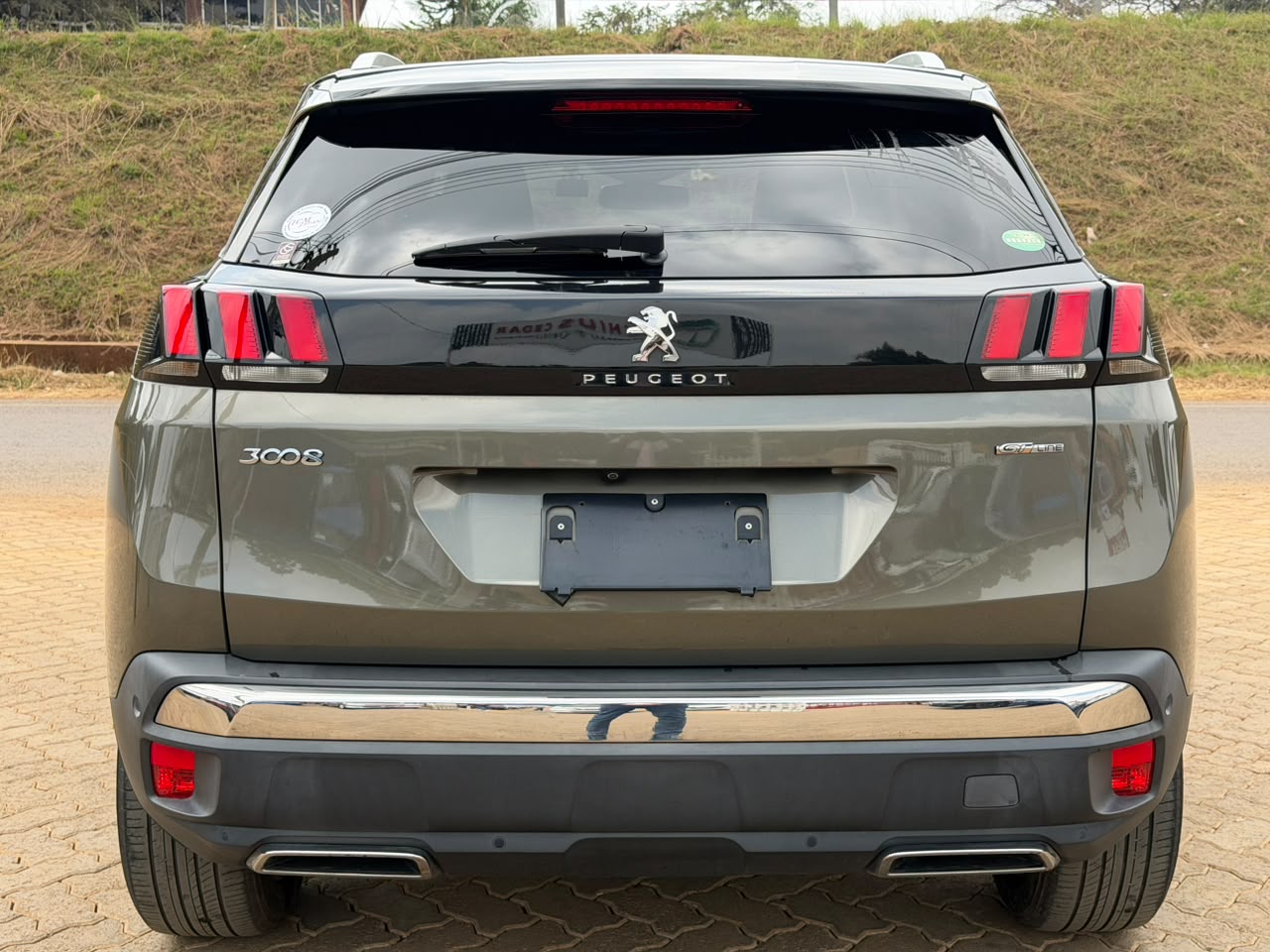 2020-Peugeot 3008 GTLINE -Green