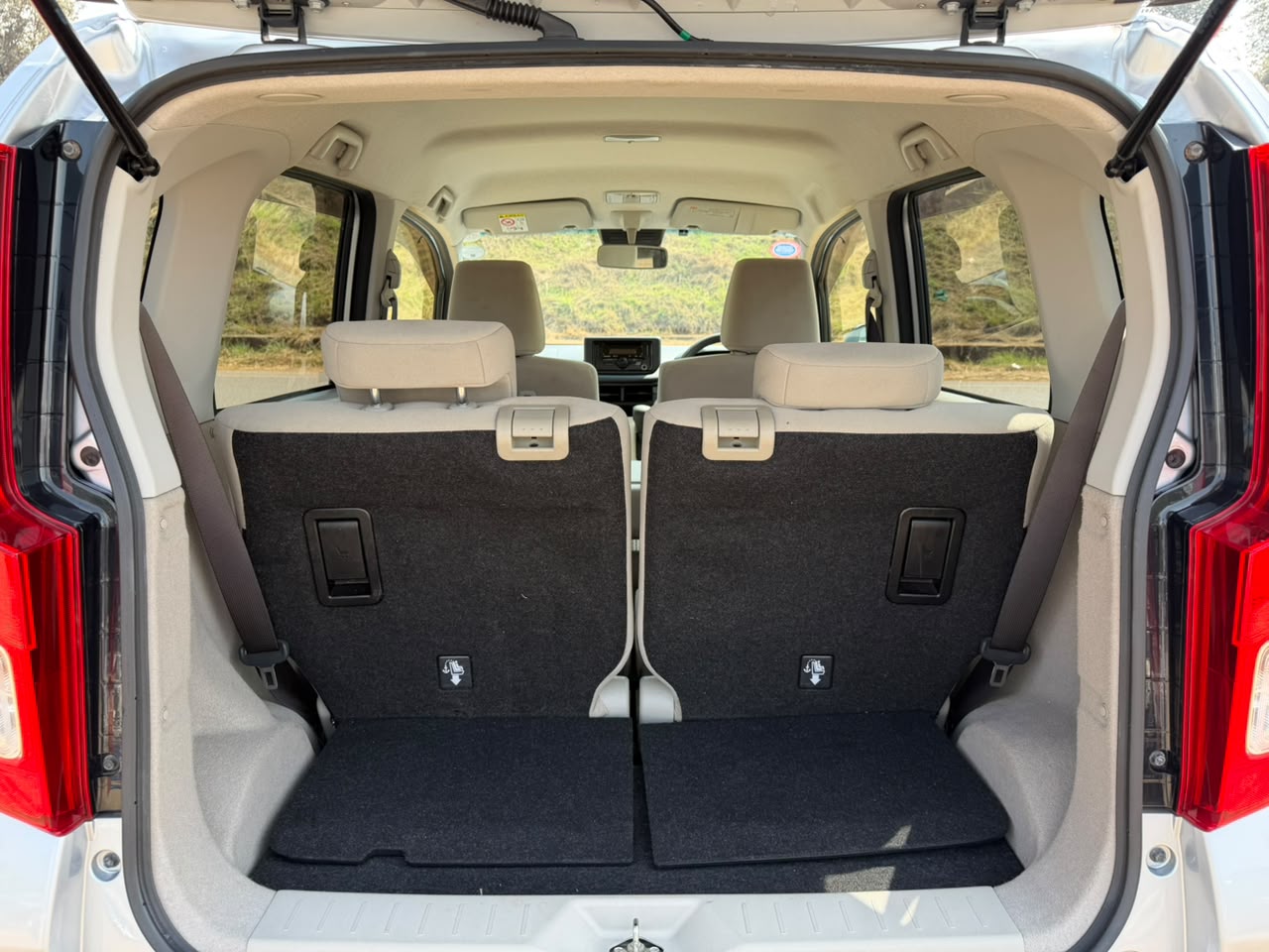 2020- Daihatsu Move- Silver
