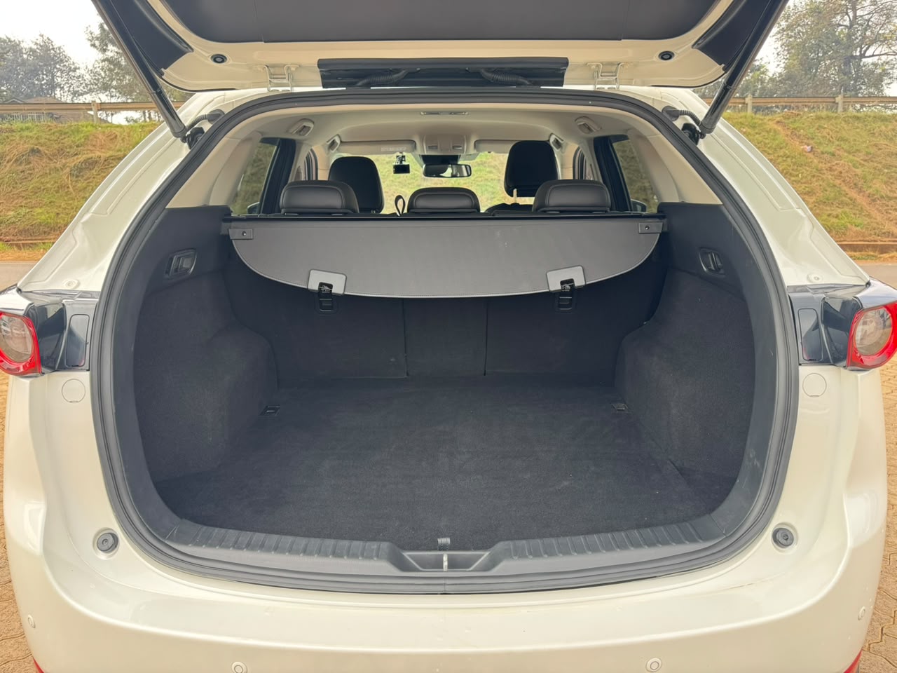 2019- Mazda CX5 AWD (SkyactivG)- White