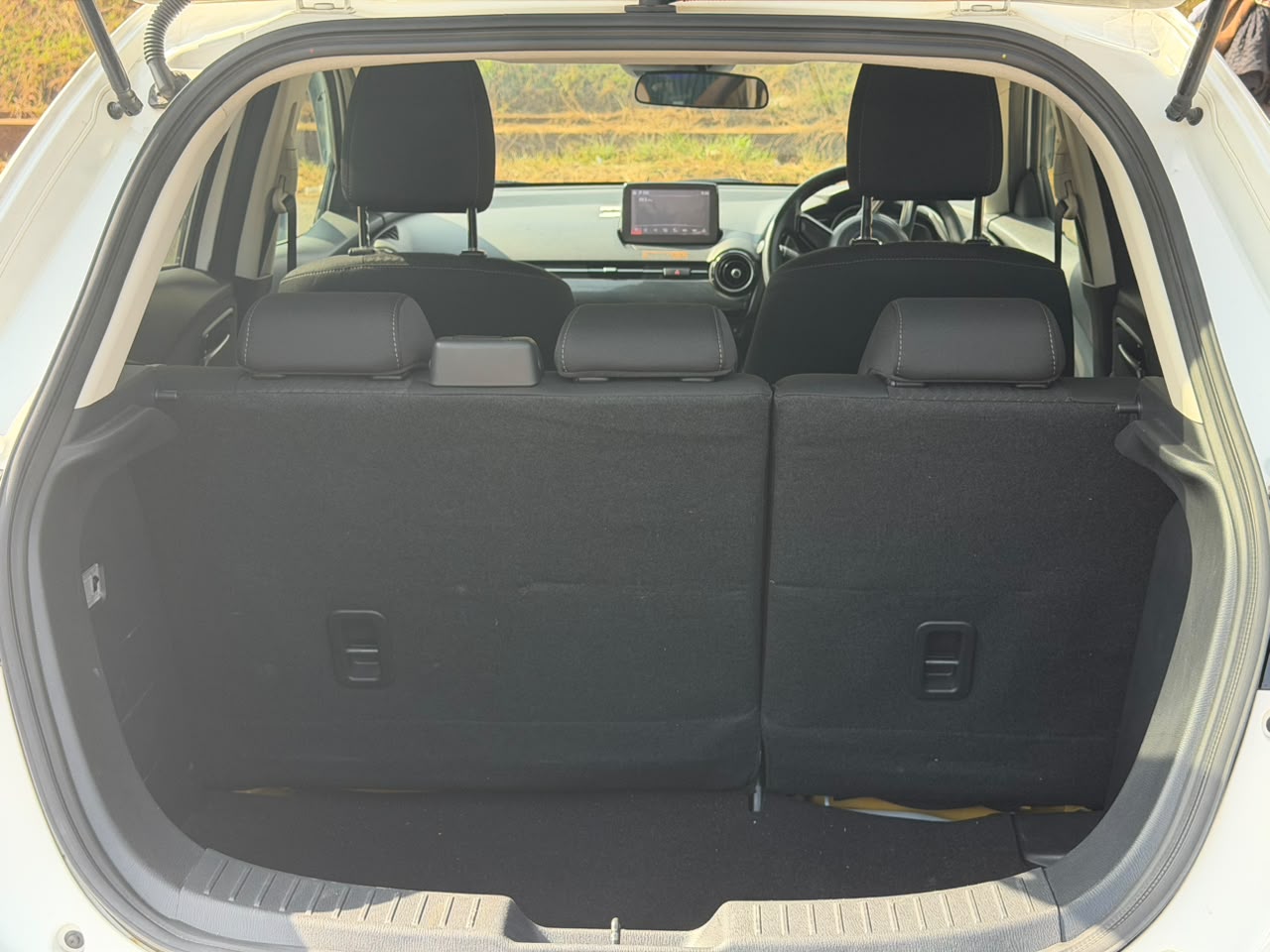 2019- Mazda Demio skyactivG- White