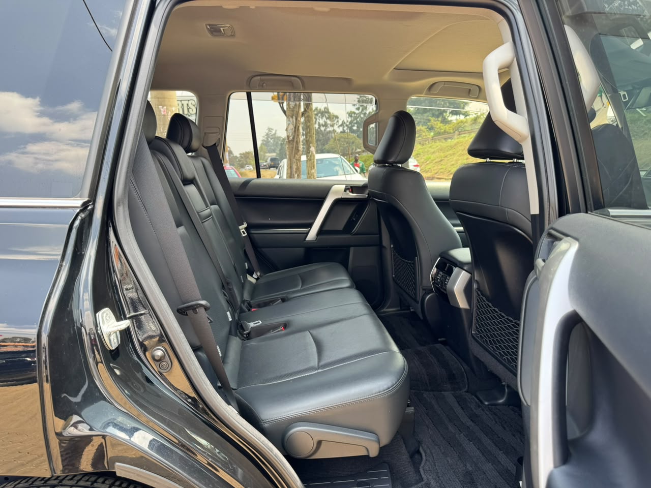 2020- Toyota Landcruiser Prado TX – Black