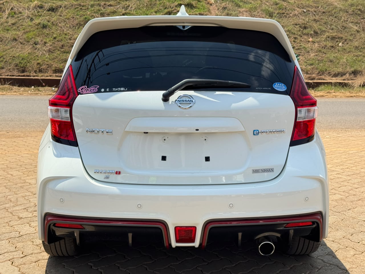 2019-Nissan Note e-power Nismo – White