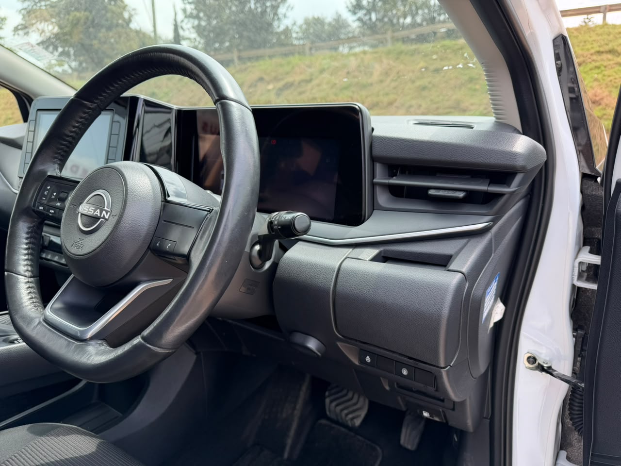 2021-Nissan Note e-power -White