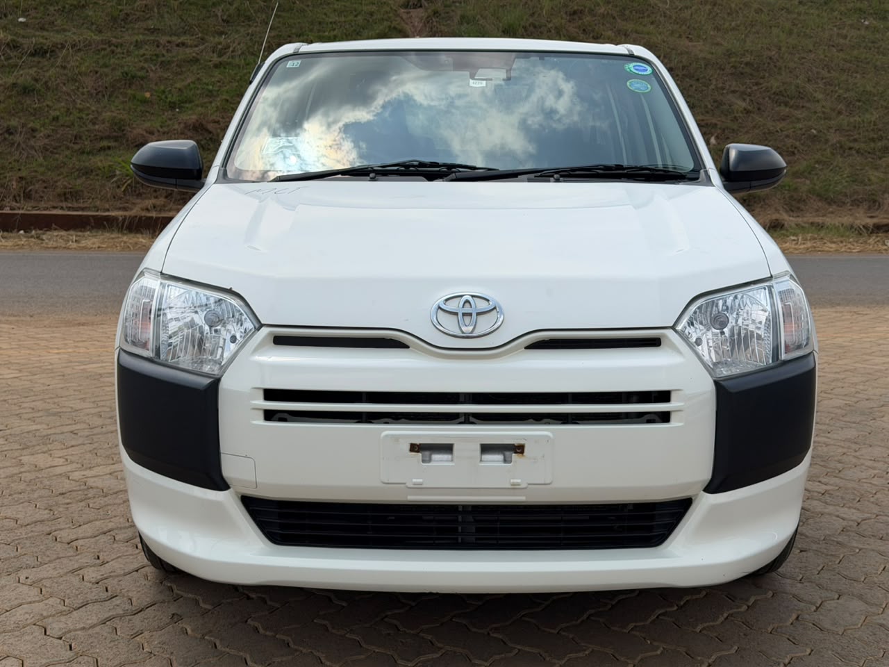 2020- Toyota Probox -White