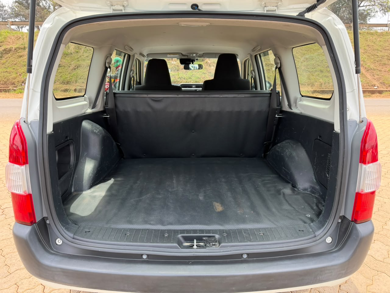 2020- Toyota Probox -White