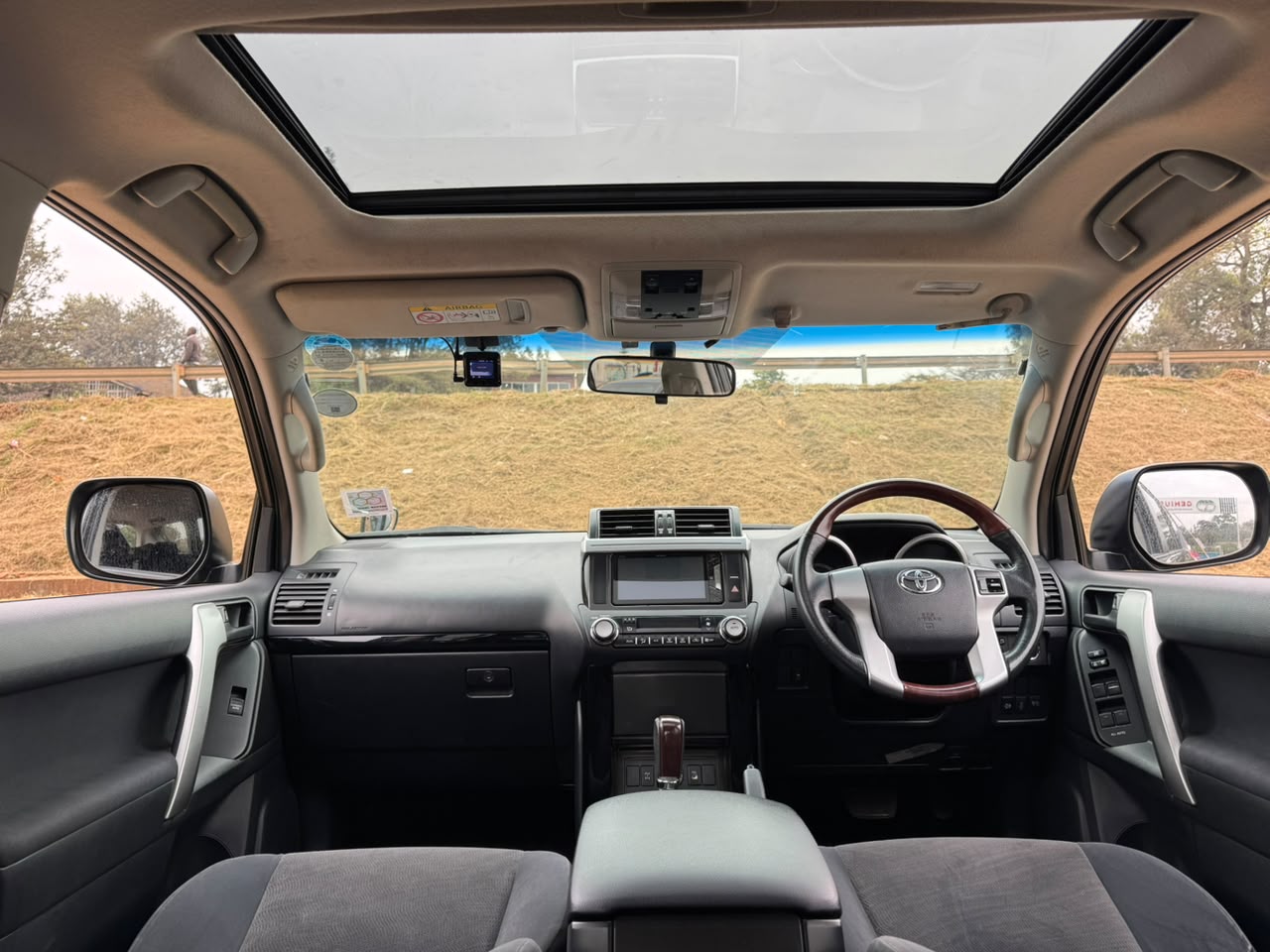 2017-Toyota LandCruiser Prado -Black