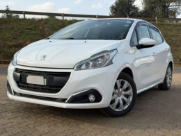 2018- Peugeot 208 -White