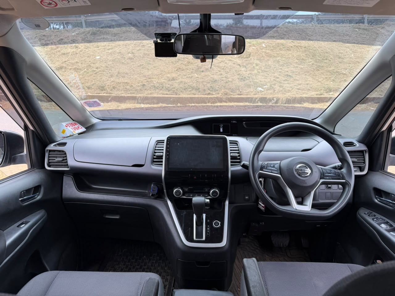 2018-Nissan Serena (S-Hybrid)-Silver