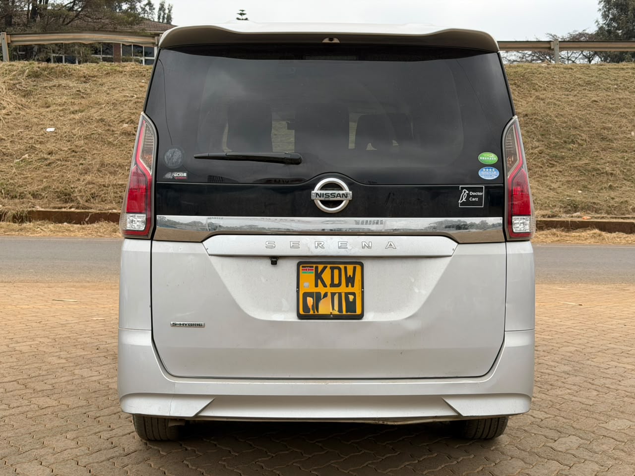 2018-Nissan Serena (S-Hybrid)-Silver