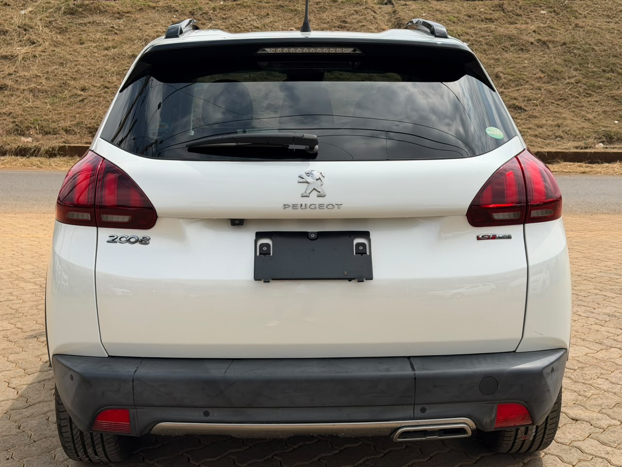 2019-Peugeot 2008 GTLINE – White