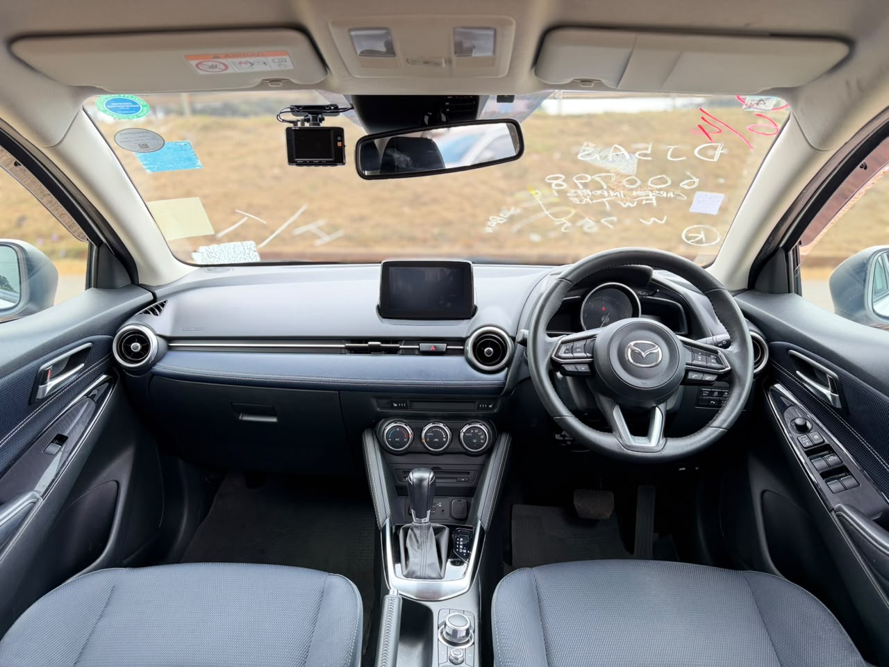 2020-Mazda 2  AWD(SkyactivD)-White