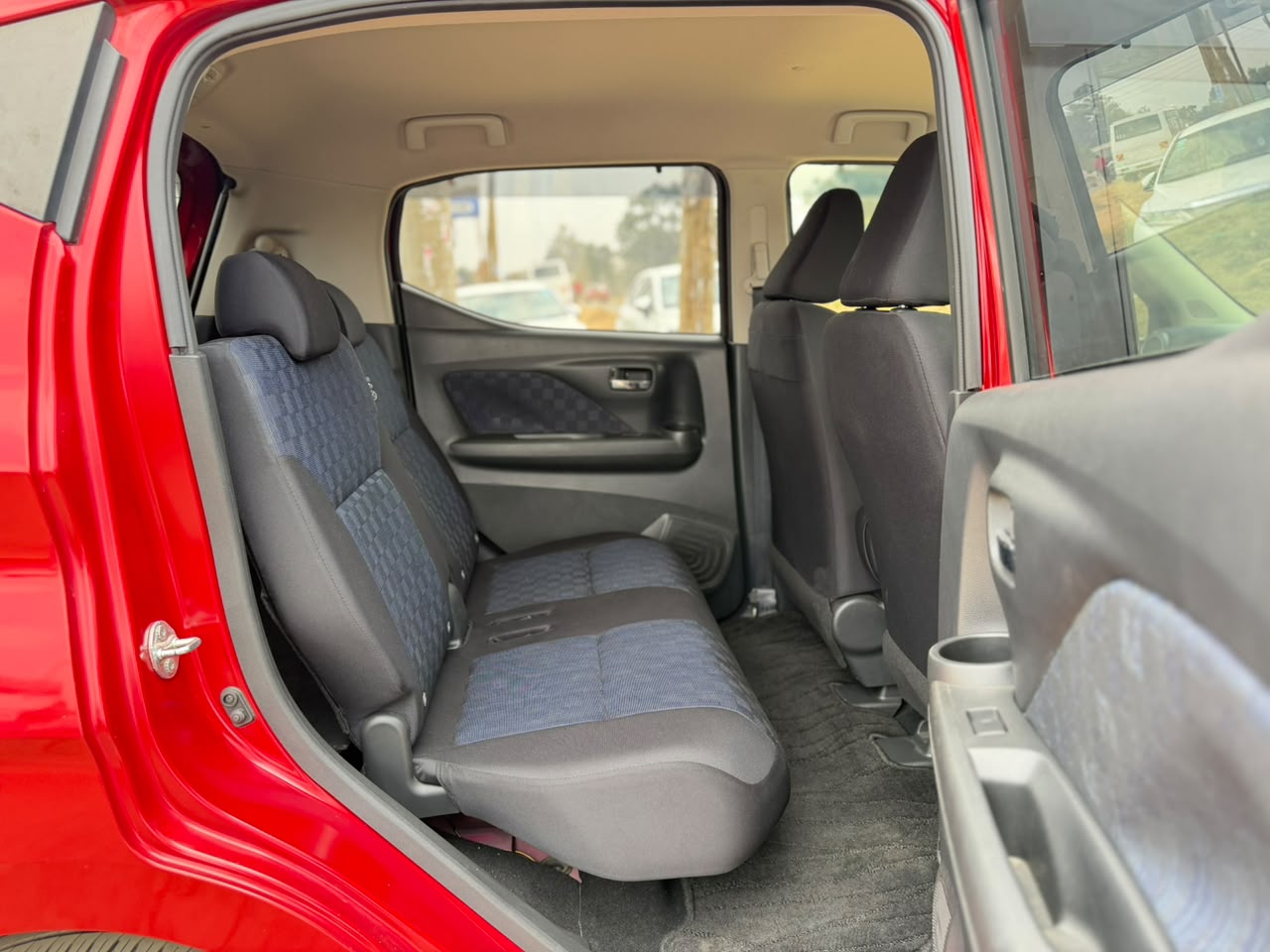 2019-Nissan Dayz Highway Star (S-Hybrid)- Red