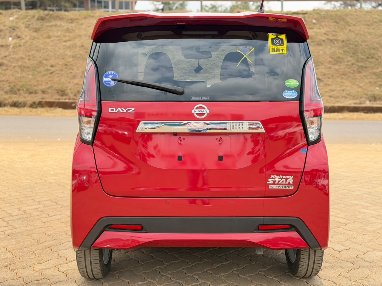 2019-Nissan Dayz Highway Star (S-Hybrid)- Red