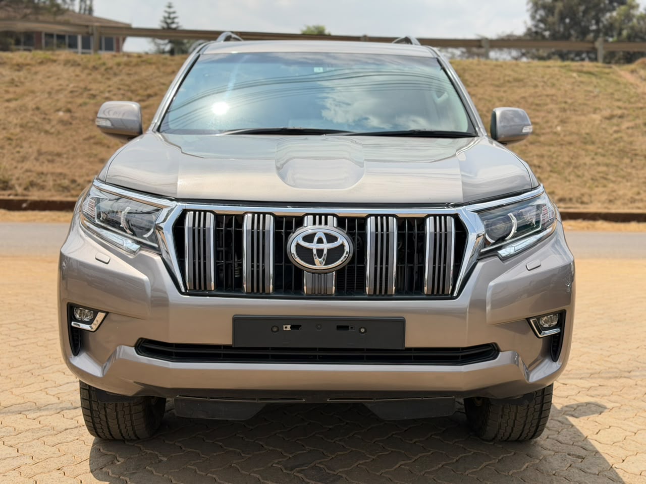 2017-Toyota Landcruiser Prado TX-Gray