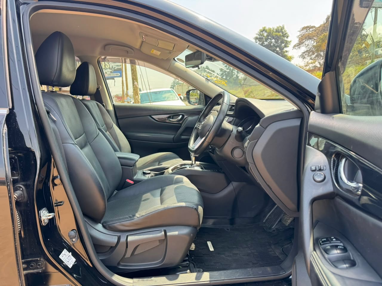 2019-Nissan X-Trail -Black