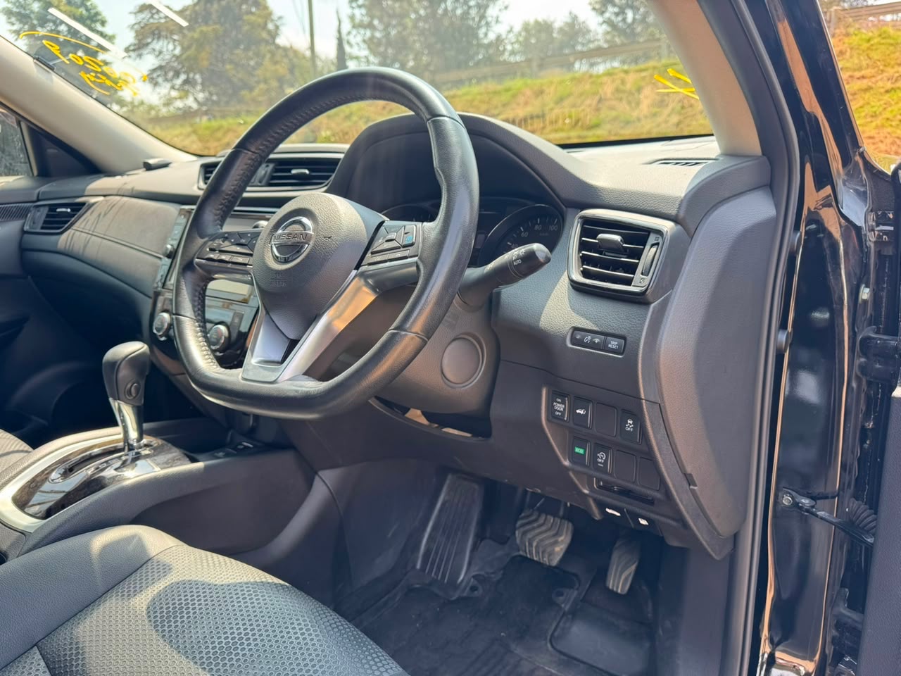 2019-Nissan X-Trail -Black