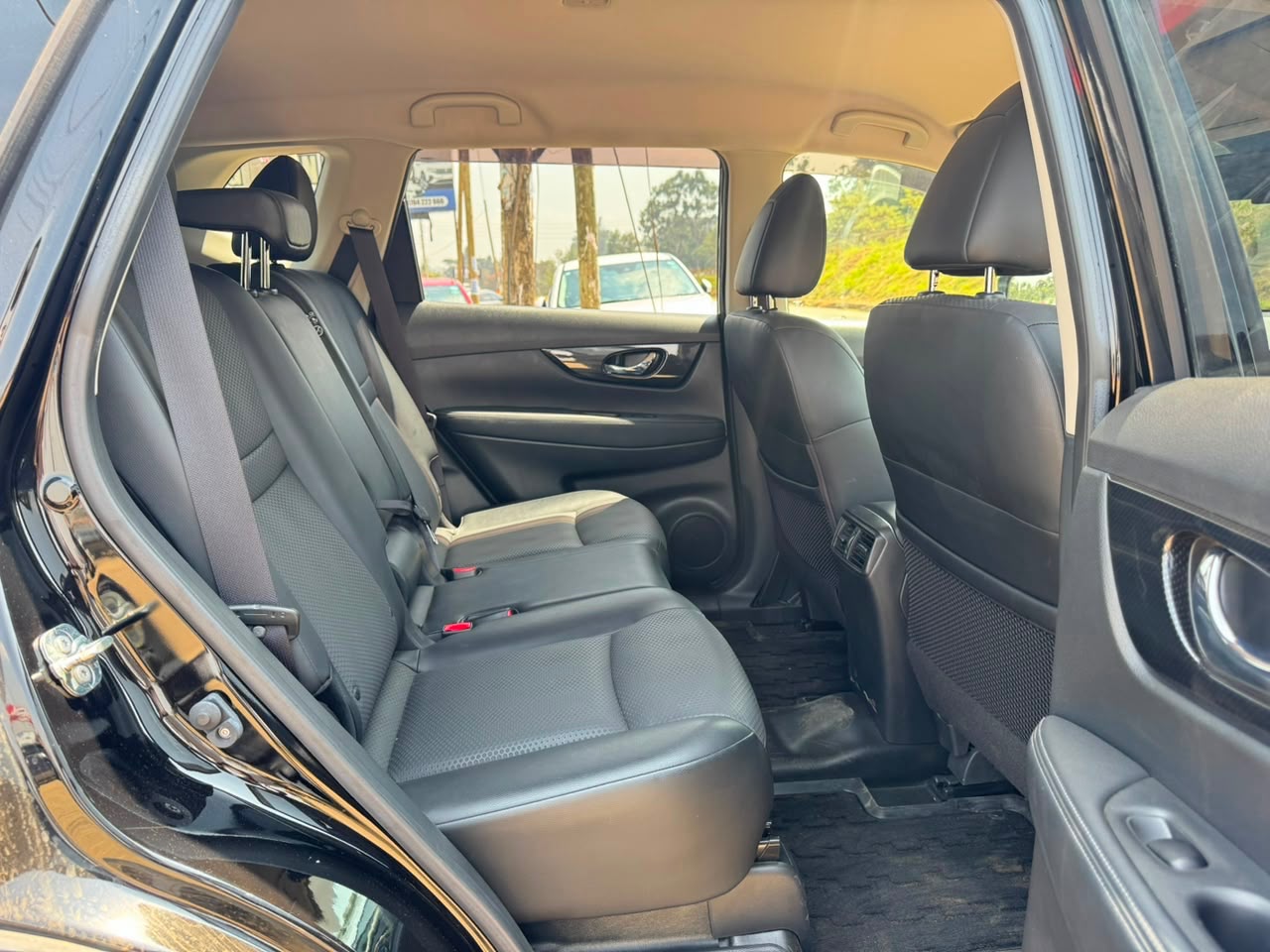 2019-Nissan X-Trail -Black