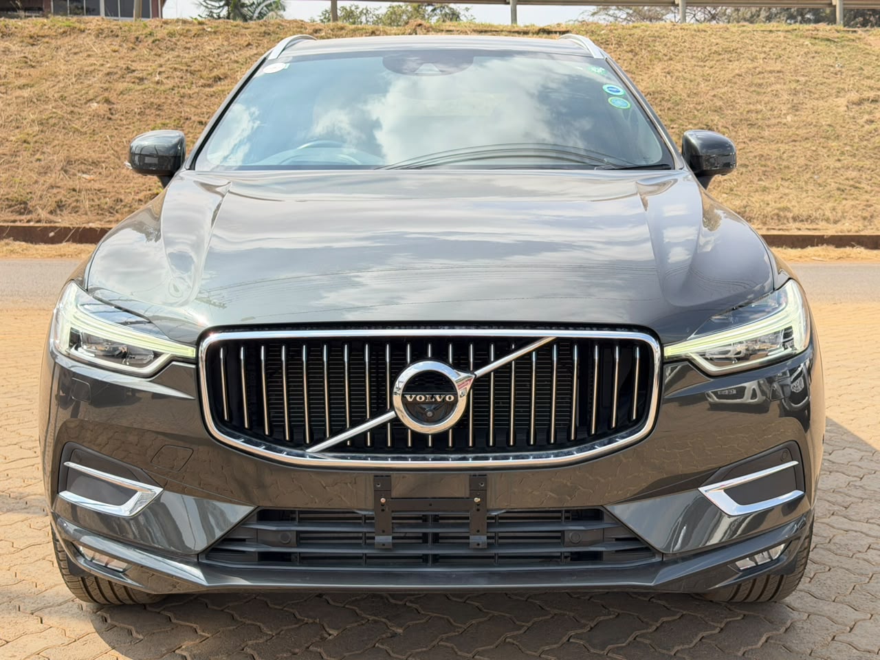 2020-Volvo XC60 T5 Inspection- Black