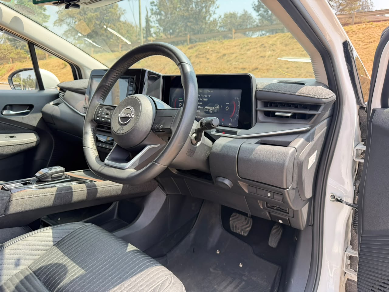 2019-Nissan Note Auro E-power -White