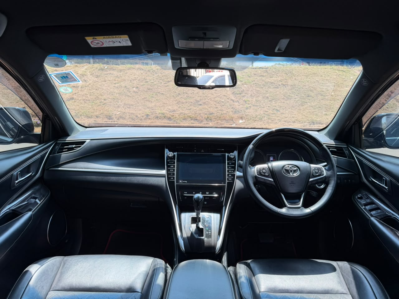 Toyota Harrier Progress- Black