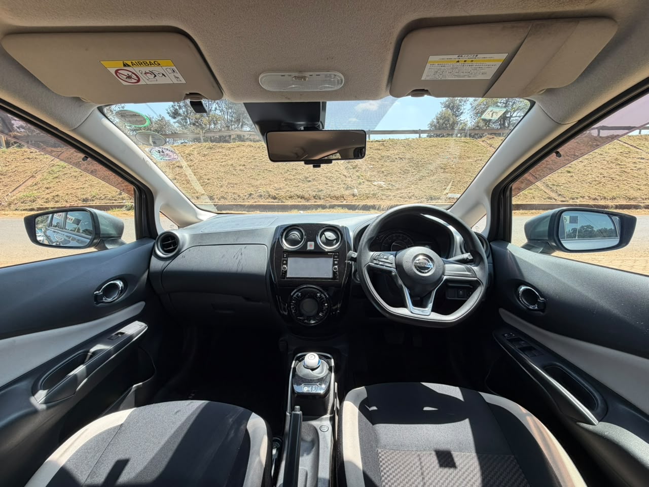 2019-Nissan Note e-power – Gray