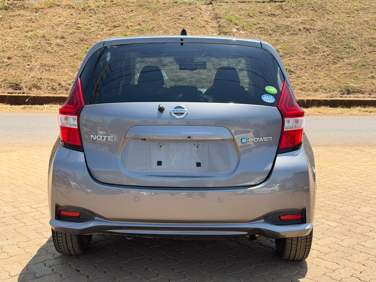 2019-Nissan Note e-power – Gray
