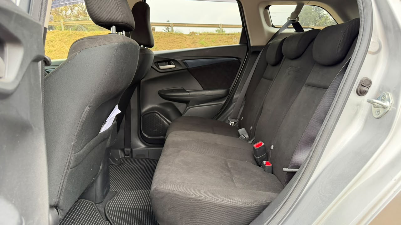 2019- Honda Fit Shuttle Hybrid- Silver