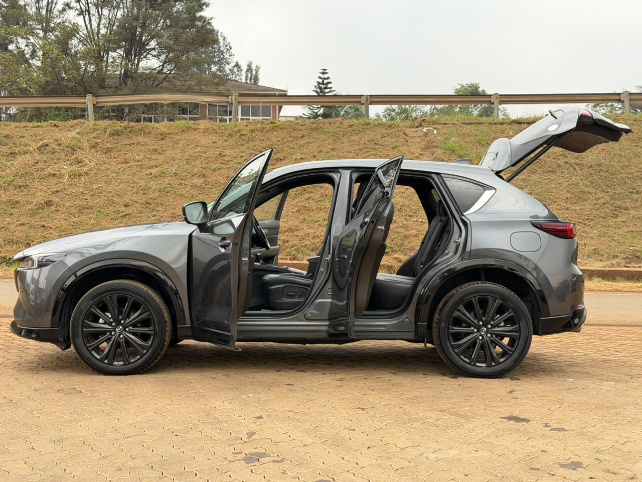 2019- Mazda CX5 XDL Package- Gray