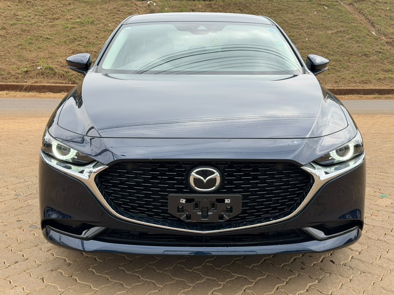 2019-Mazda 3 (SkyactivG) – Blue