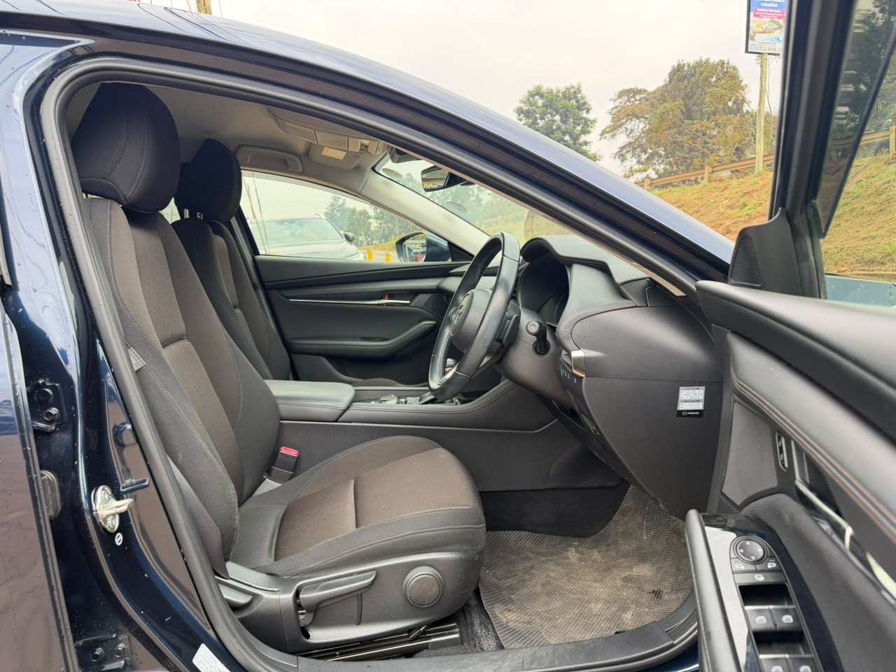 2019-Mazda 3 (SkyactivG) – Blue