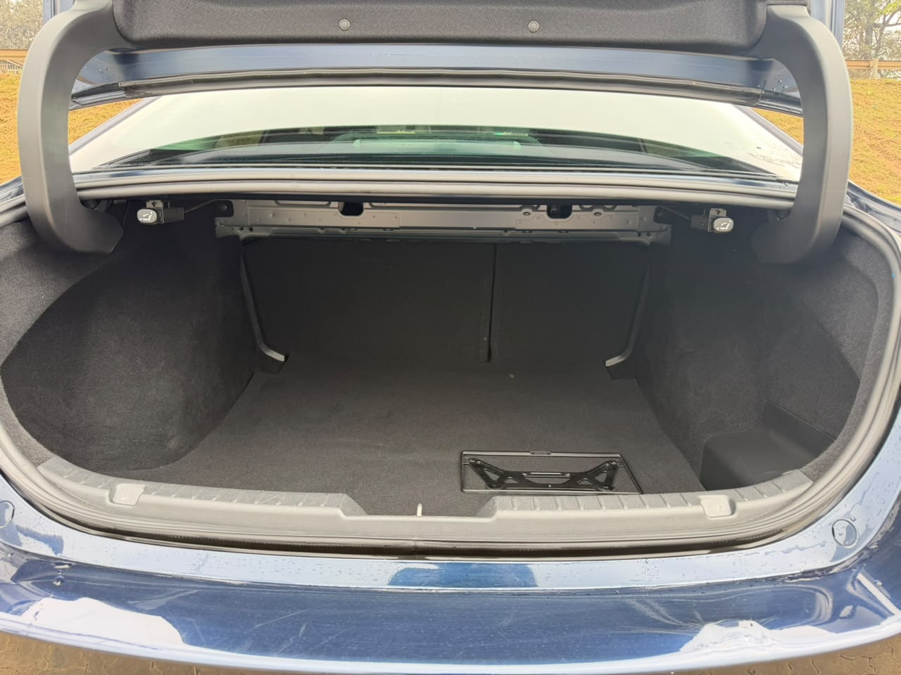 2019-Mazda 3 (SkyactivG) – Blue