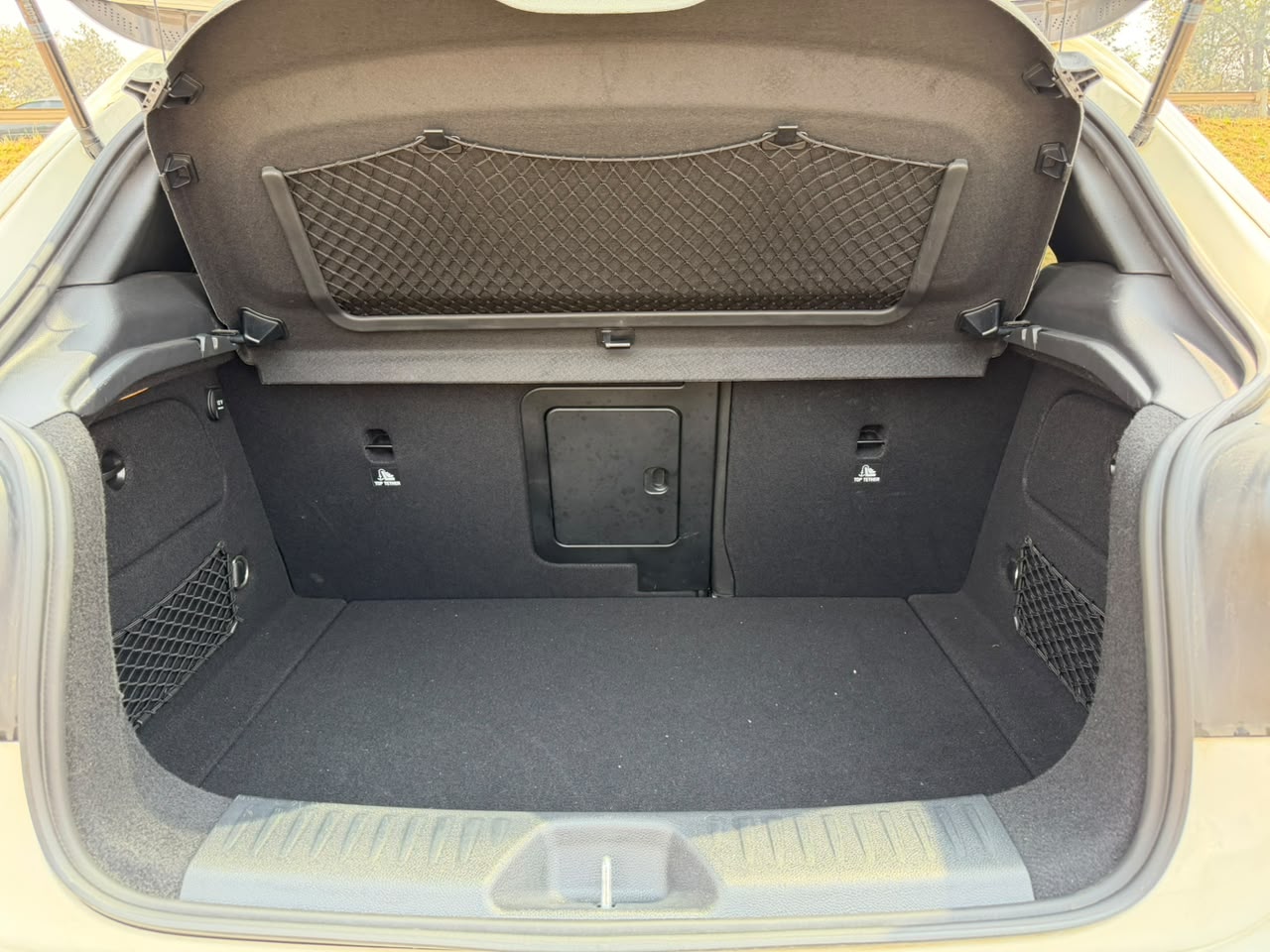 2019- Mercedes Benz A180- Pearl White