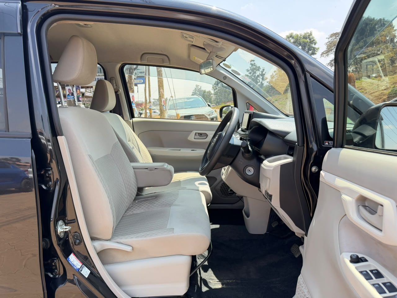 2021-Daihatsu Move- Black