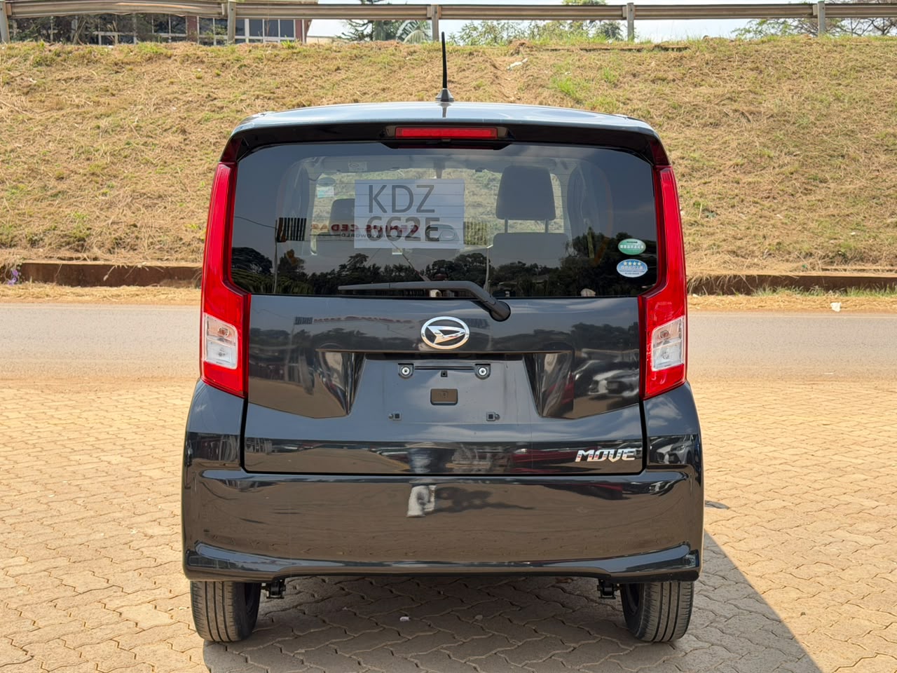 2021-Daihatsu Move- Black