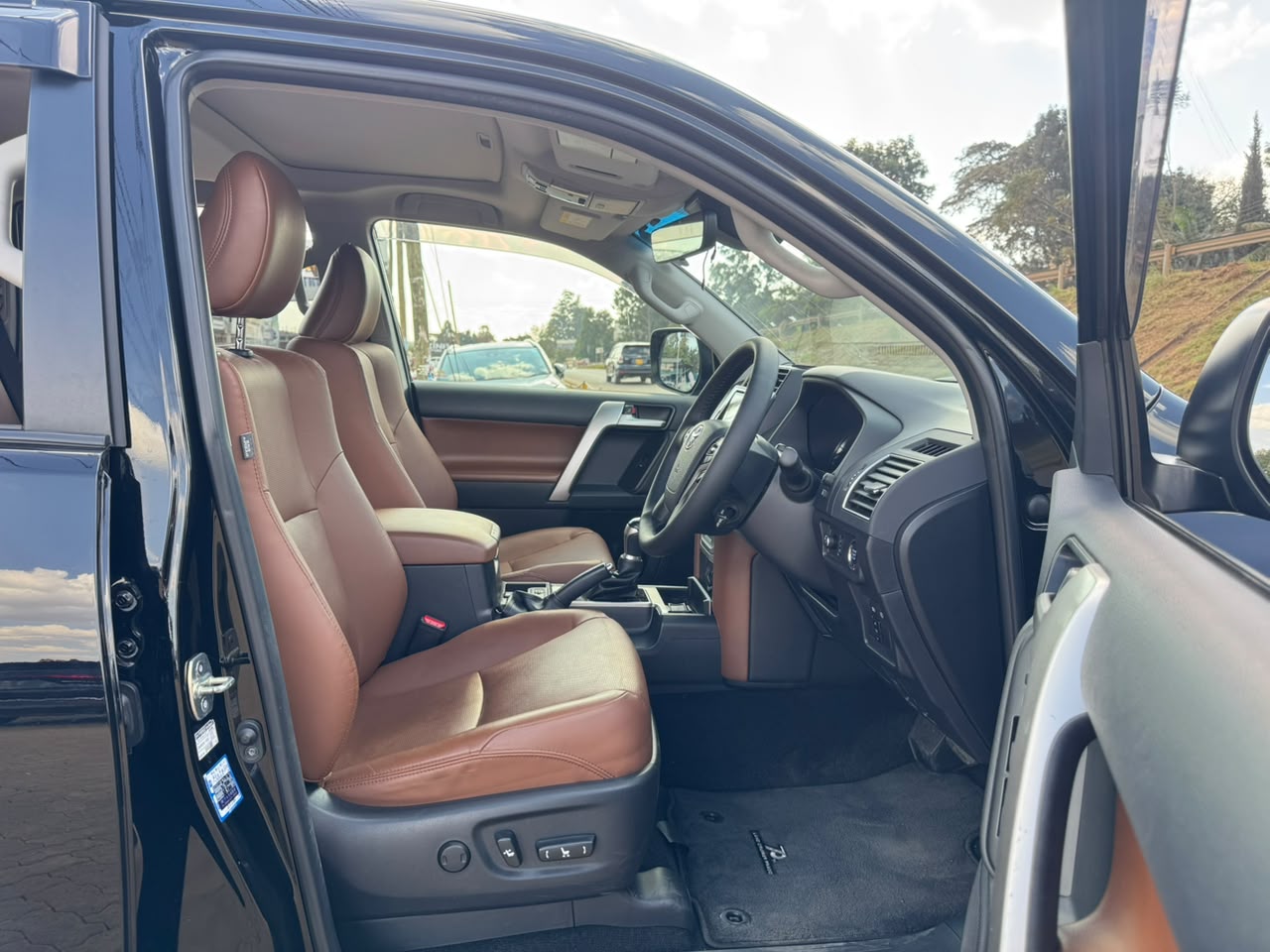 2019-Toyota Landcruiser Prado TX.L – Black