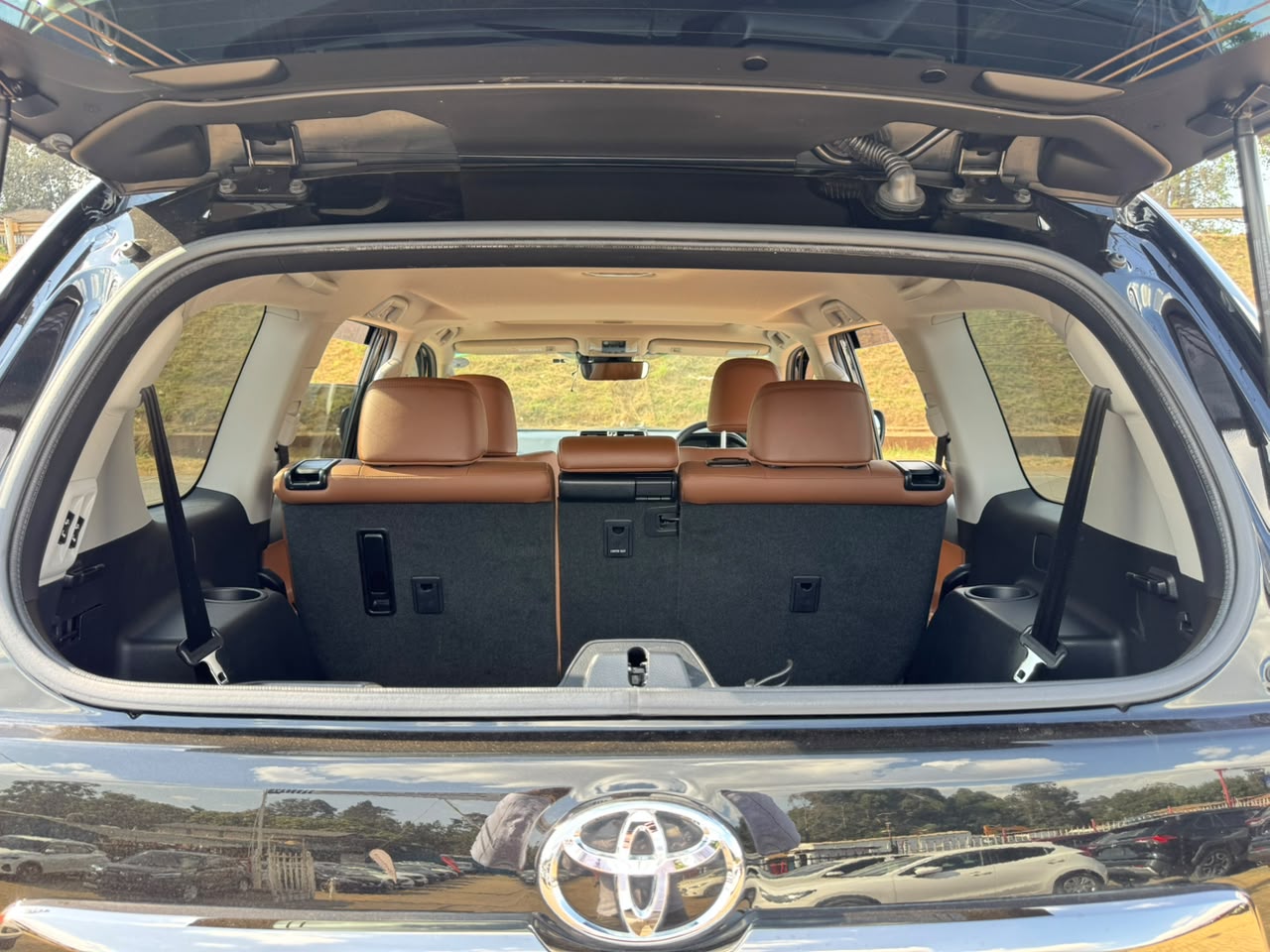 2019-Toyota Landcruiser Prado TX.L – Black