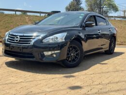 2019- Nissan Teana -Black