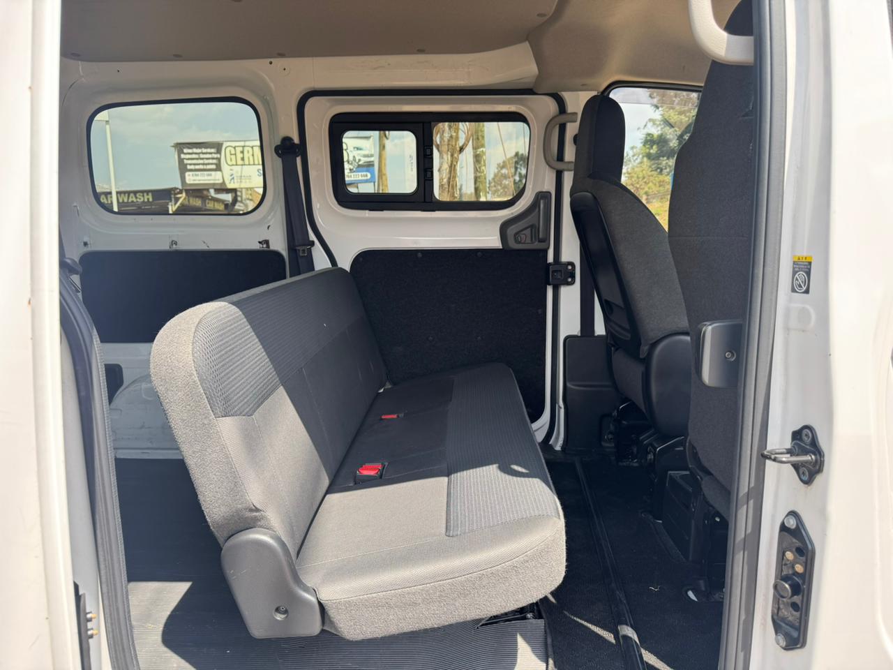 2019- Nissan NV200 Vannete-White