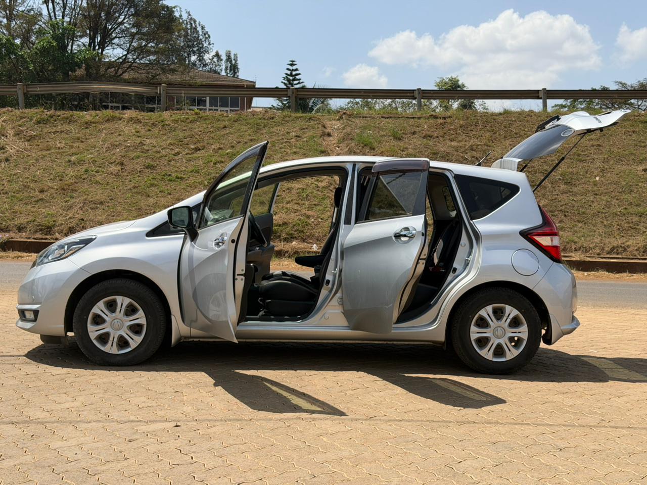 2019 – Nissan Note E-power Medalist