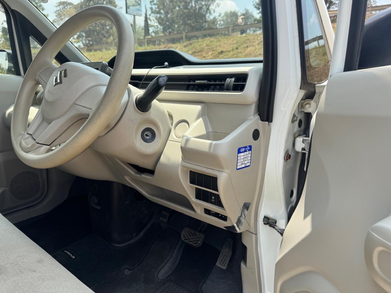 2019 – Suzuki Wagon R – White