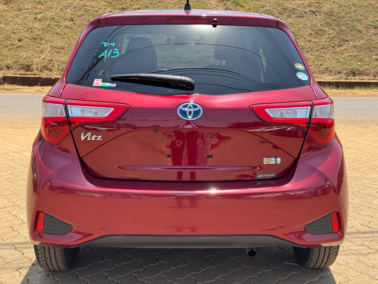 2019  – Toyota Vitz Hybrid – Red