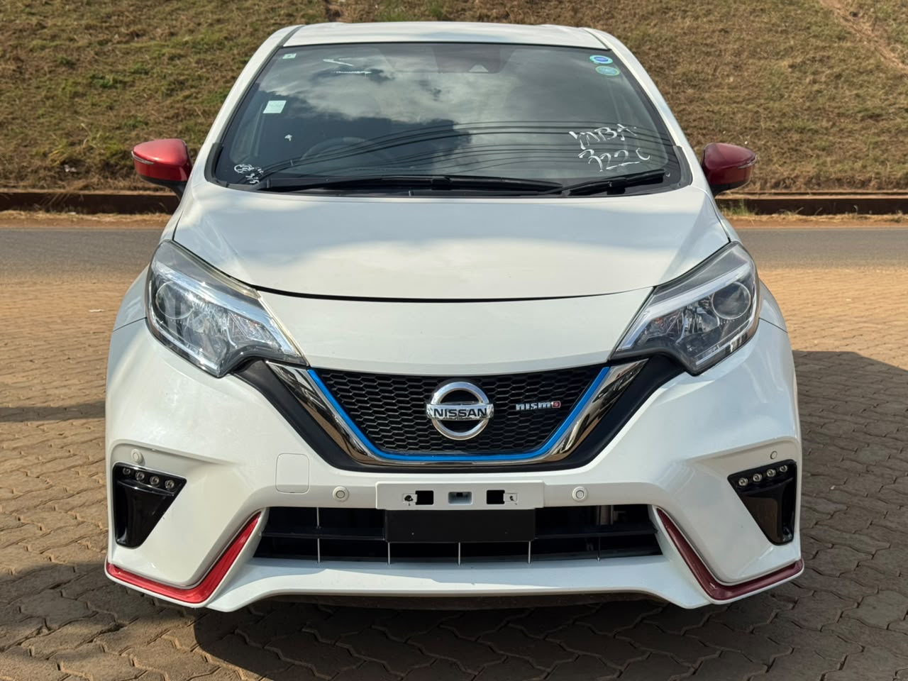 2020 – Nissan Note Nisimo – White