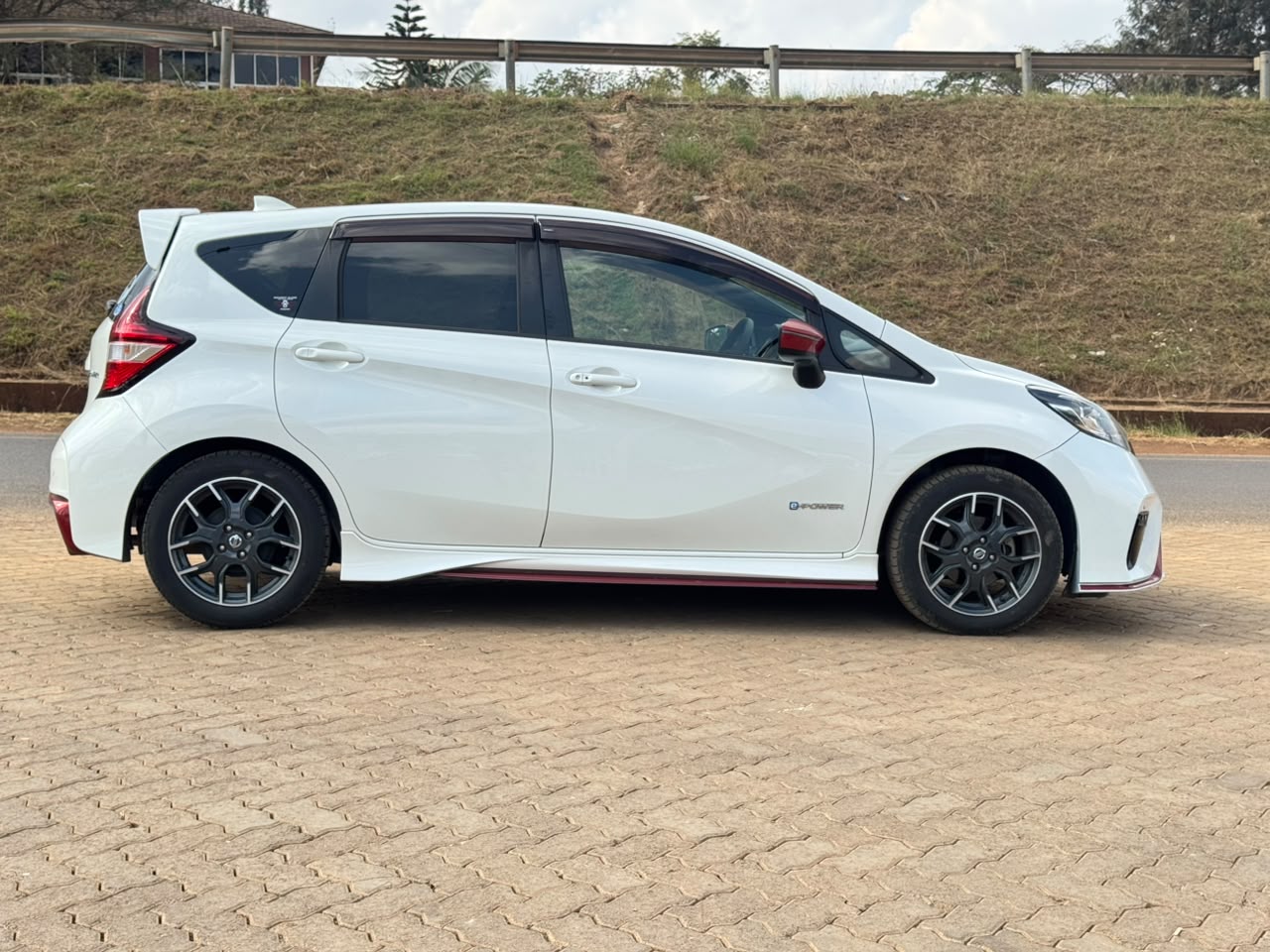 2020 – Nissan Note Nisimo – White