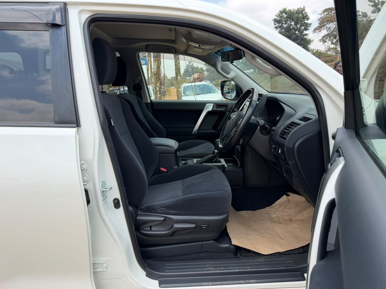 2019 – Toyota Landcruiser Prado TX – White