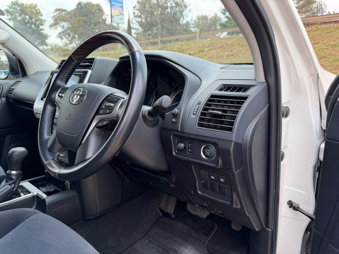 2019 – Toyota Landcruiser Prado TX – White